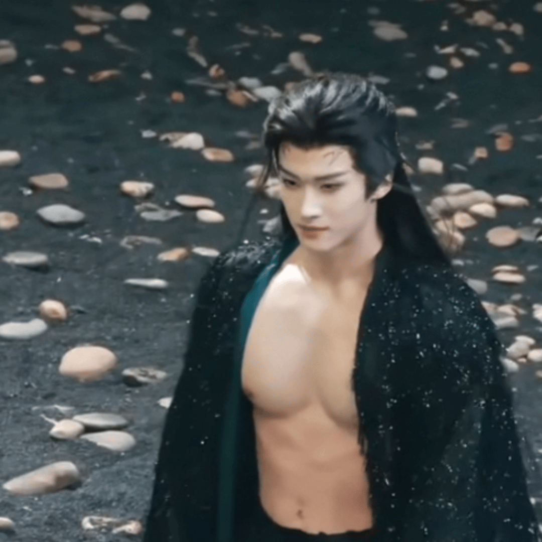 《嫁金钗》男主落定闫桉：韩团爱豆的古偶男主首秀《嫁金钗》男主终于“拆盲盒”