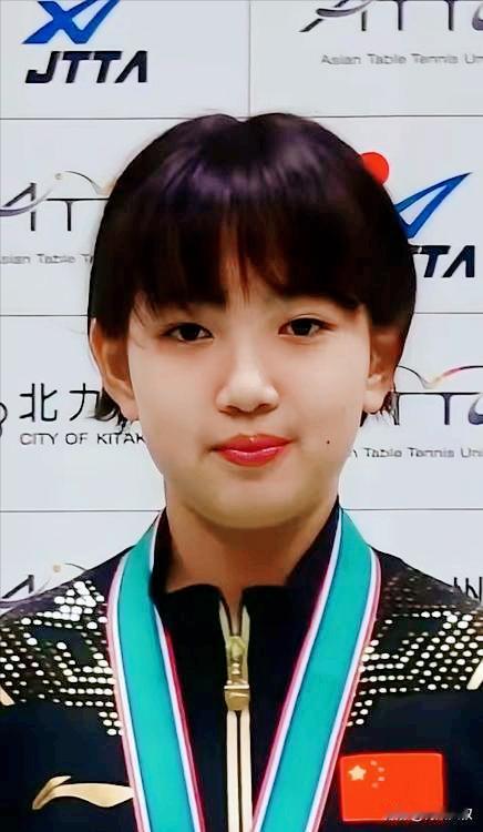 杨蕙泽3:2爆冷了资格赛一号种子高森爱央，晋级正赛！但是1/8区就遇到了日本队