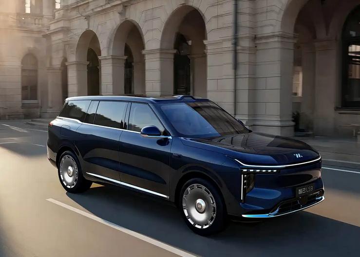 又一台大电池增程旗舰,智己LS9将于11月4日开启预售。汽节车社从智己汽车获悉