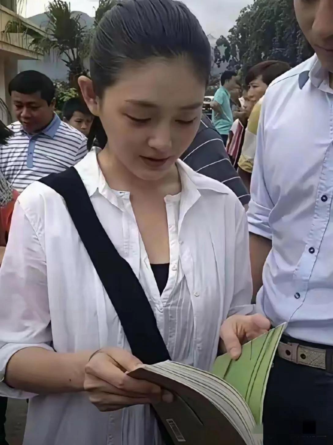 瞧，小玥儿长得与大S简直一模一样哈！