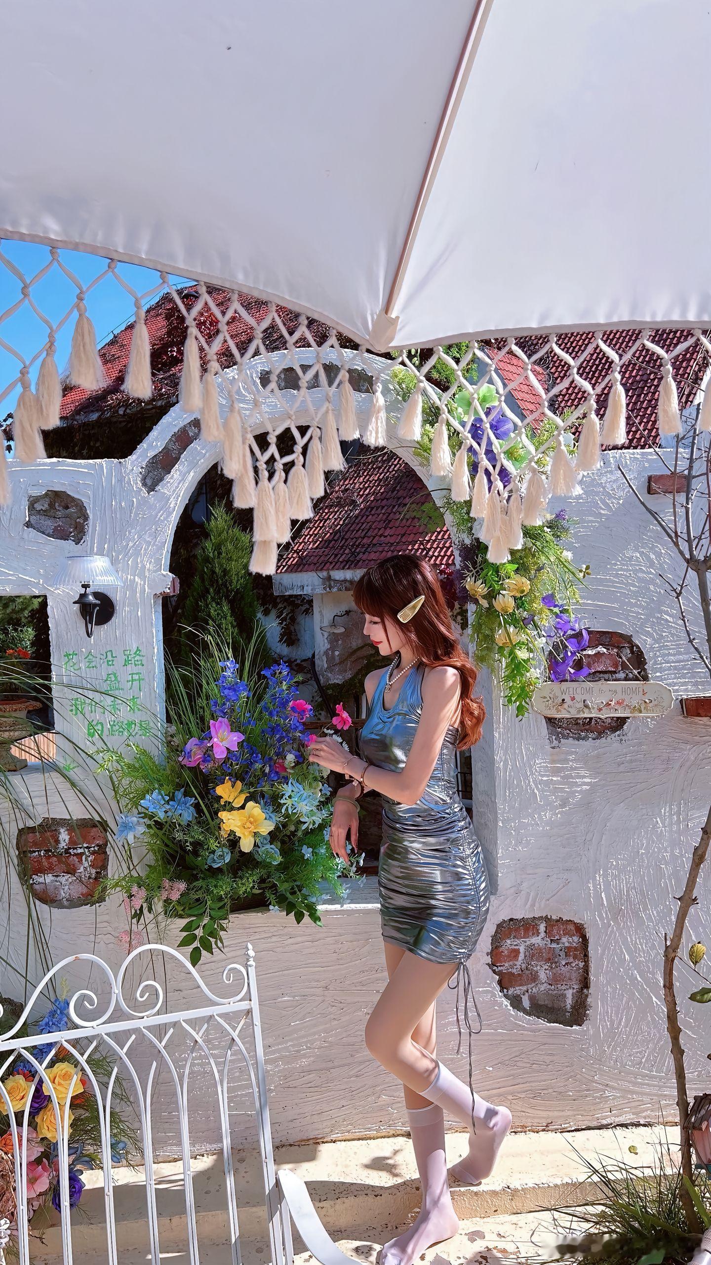 顶级街拍这么好看的美女，应该怎么认识美女绘梦长廊颜控正义日记的圈子