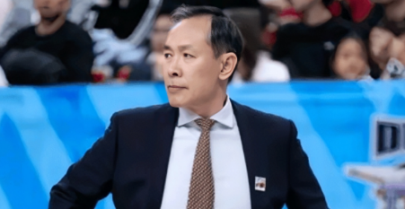 北京男篮主教练许利民：外界说什么是外界，我会把我要做的做得更好。北京男篮主教练许