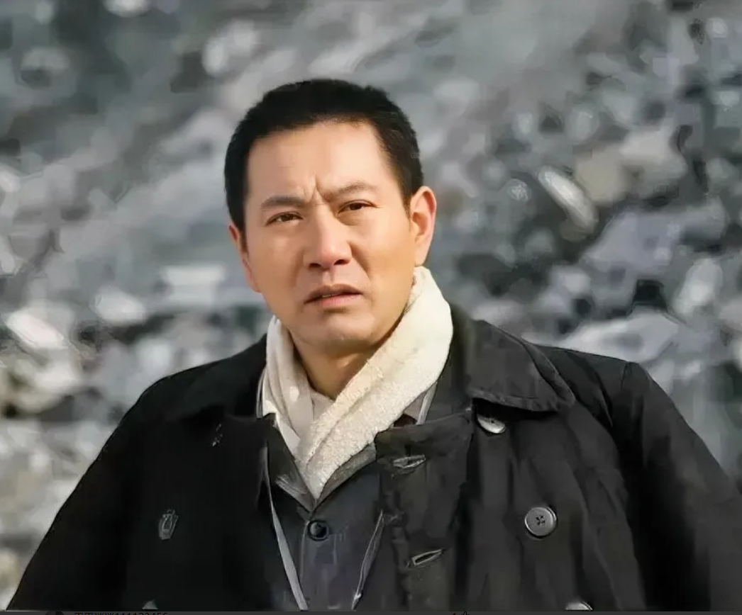 演员，姚刚说，拍《<em>小姨多鹤</em>》我跟孙俪在片场撞见，我跟她打招呼，她直接皱着眉头，