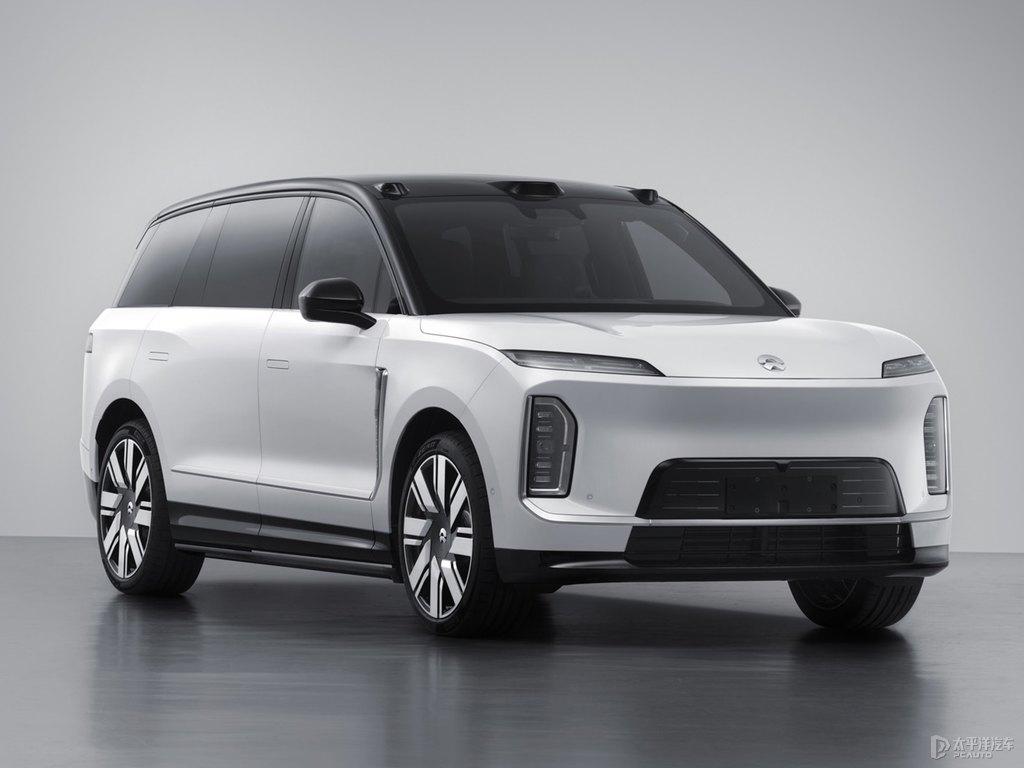 李斌直播爆猛料！蔚来ES9定档4月9日，5nm芯片+全主动悬架，这配置有点东西