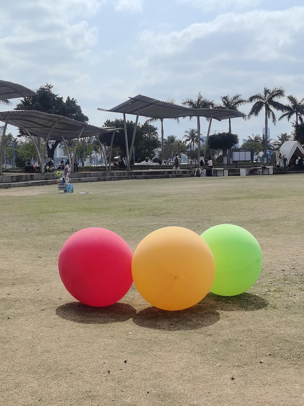 滨海公园令人心旷神怡