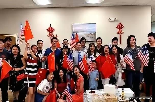 颠覆认知！中国“精英”扎堆赴美，但中美差距却越来越小。网上总有人说，中国留不