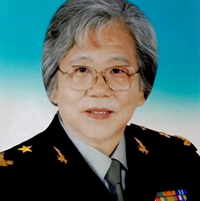 1978年，彭德怀追悼会上，彭老侄女彭钢听到悼词后表示不满意，提出2个要