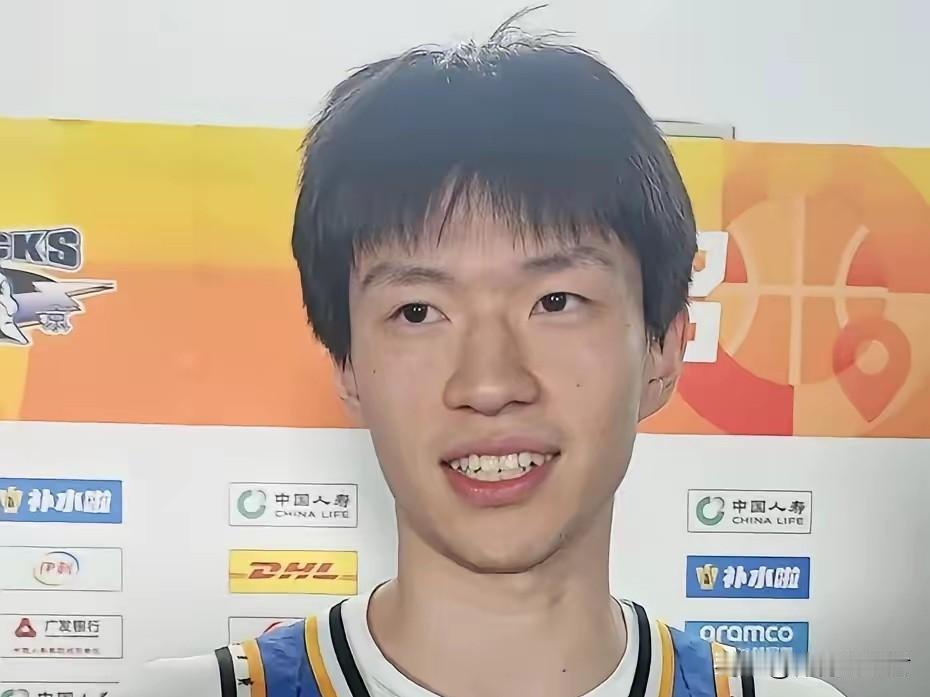 李楠捡到宝了！面对福建男篮的挑战，北京男篮76：69再下一城，李楠带队拿到了夏