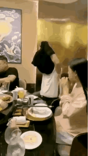 “天窗开了”