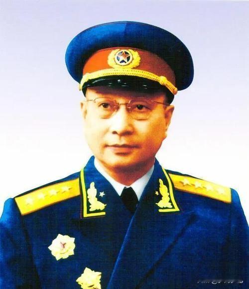 开国大将有十个，但陈赓，全世界就这一个。你翻遍历史书也找不到这样的人——他背