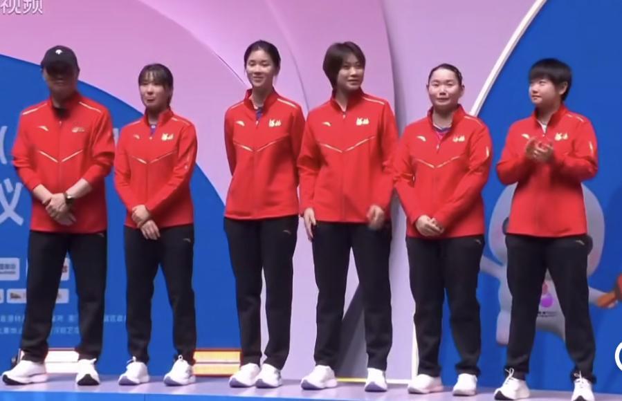 请把最热烈的掌声，送给孙颖莎带领的河北队，不是因为她们夺冠了，恰恰相反，