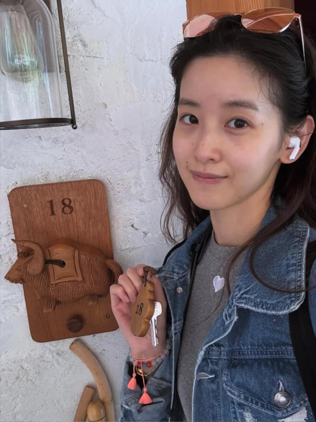 31岁章泽天素颜怼脸照章泽天的不丹之旅~好漂亮~​​​