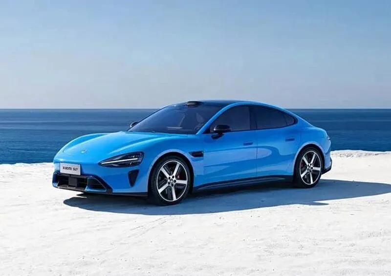 这是什么心理？小米新SU7价格不降反涨太火，小定半月狂揽近10万单！小米新