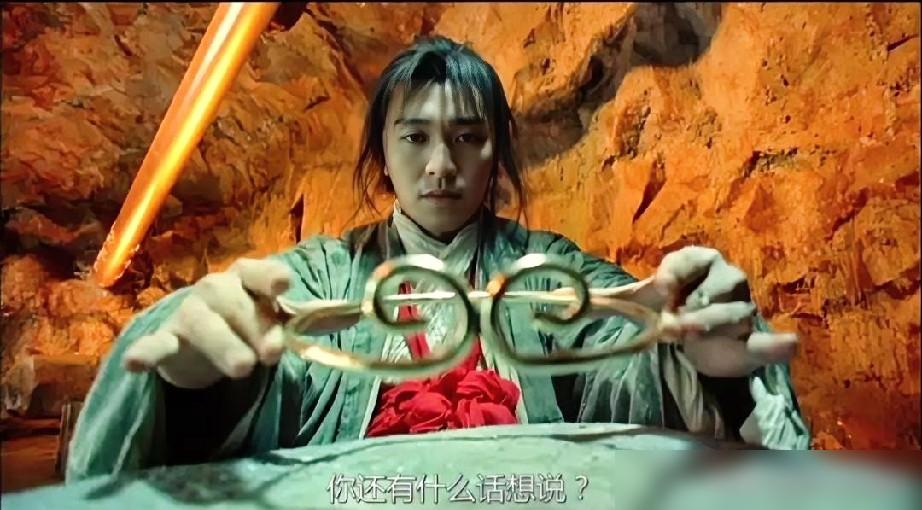 那个在片场被人骂死跑龙套的周星驰已经死了，现在的周星驰，身家百亿，根本演不出那种