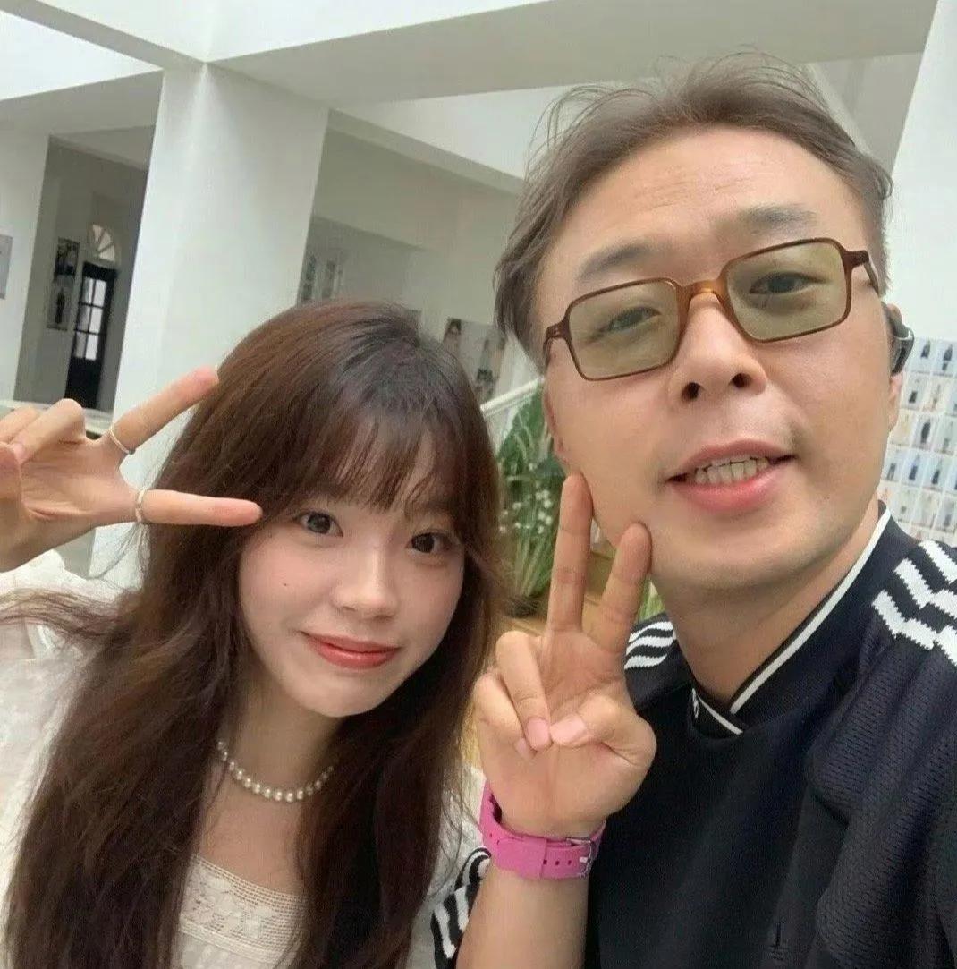 我说杜海涛天天戴着个帽子，原来也是深受脱发困扰！有目共睹，近段时间杜海涛和女