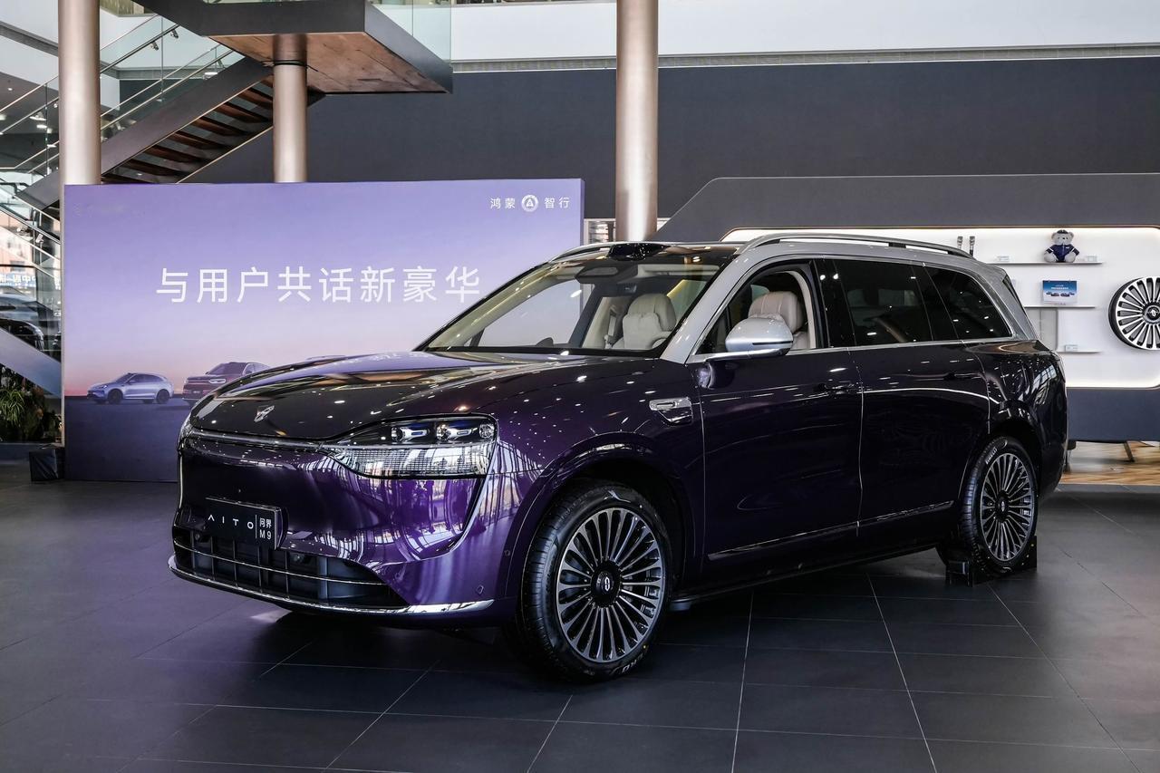 近几年问界交付数据、2022年，76,200辆​​2023年，94,400辆