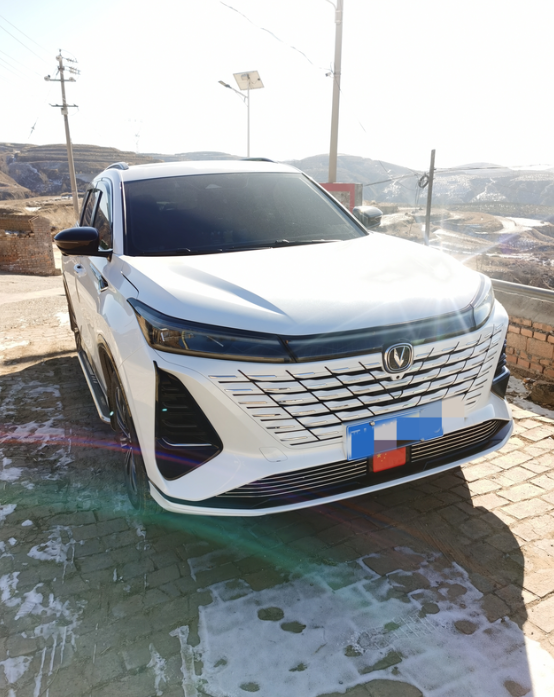 长安CS75PLUS真实用车感受用车体验加装了脚踏板，雨眉，全车门槛条，后备