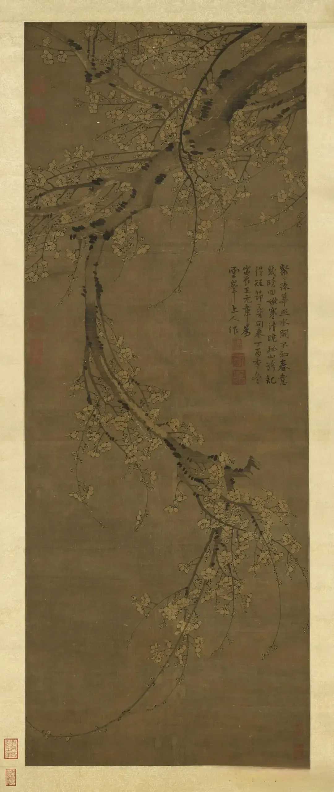 元王冕《南枝春早图》，151.4厘米×52.2厘米。绢本墨笔。藏于台北故宫博