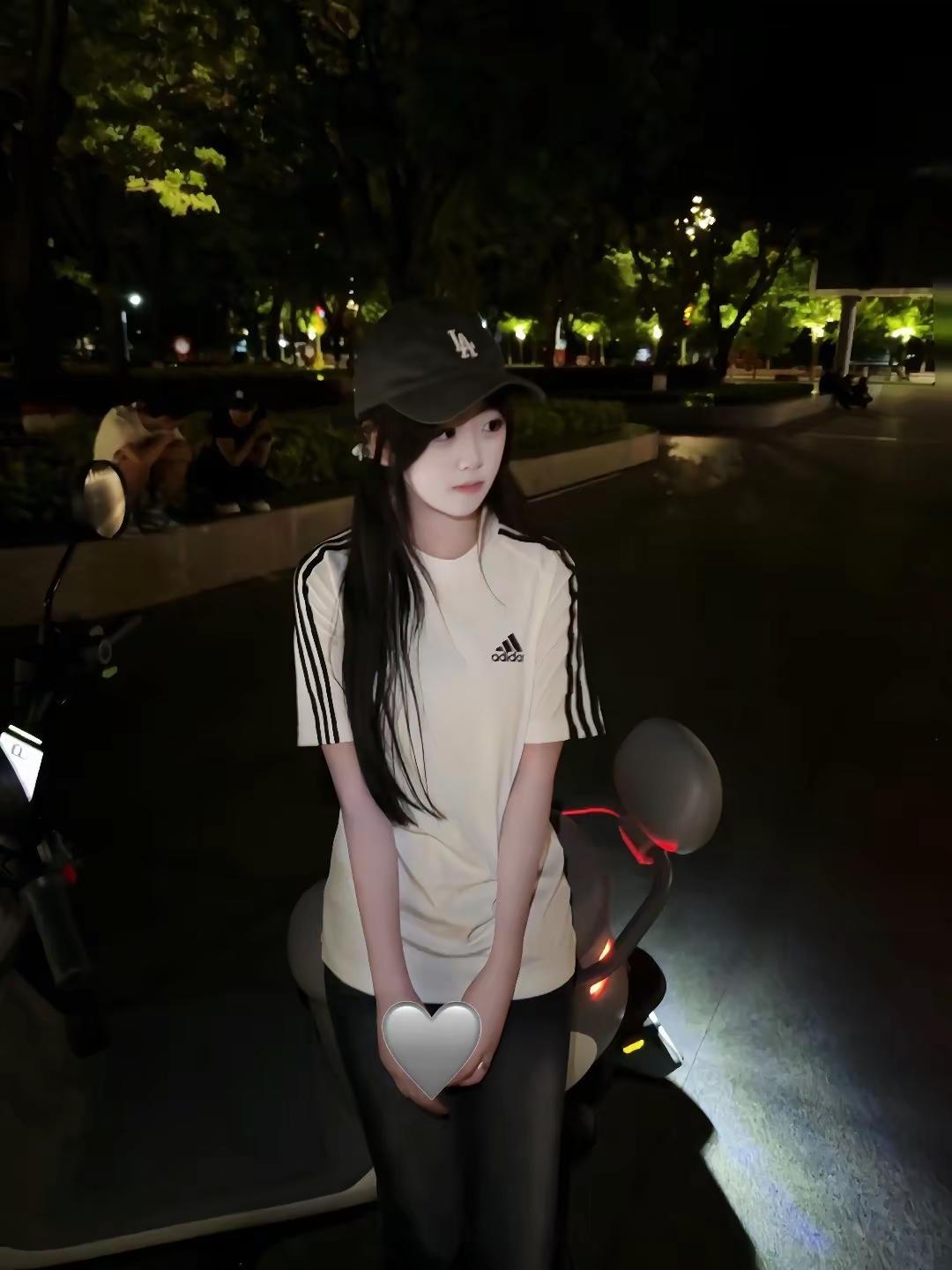 我帮你算过命了，你命里缺一个很萌的射手座女高