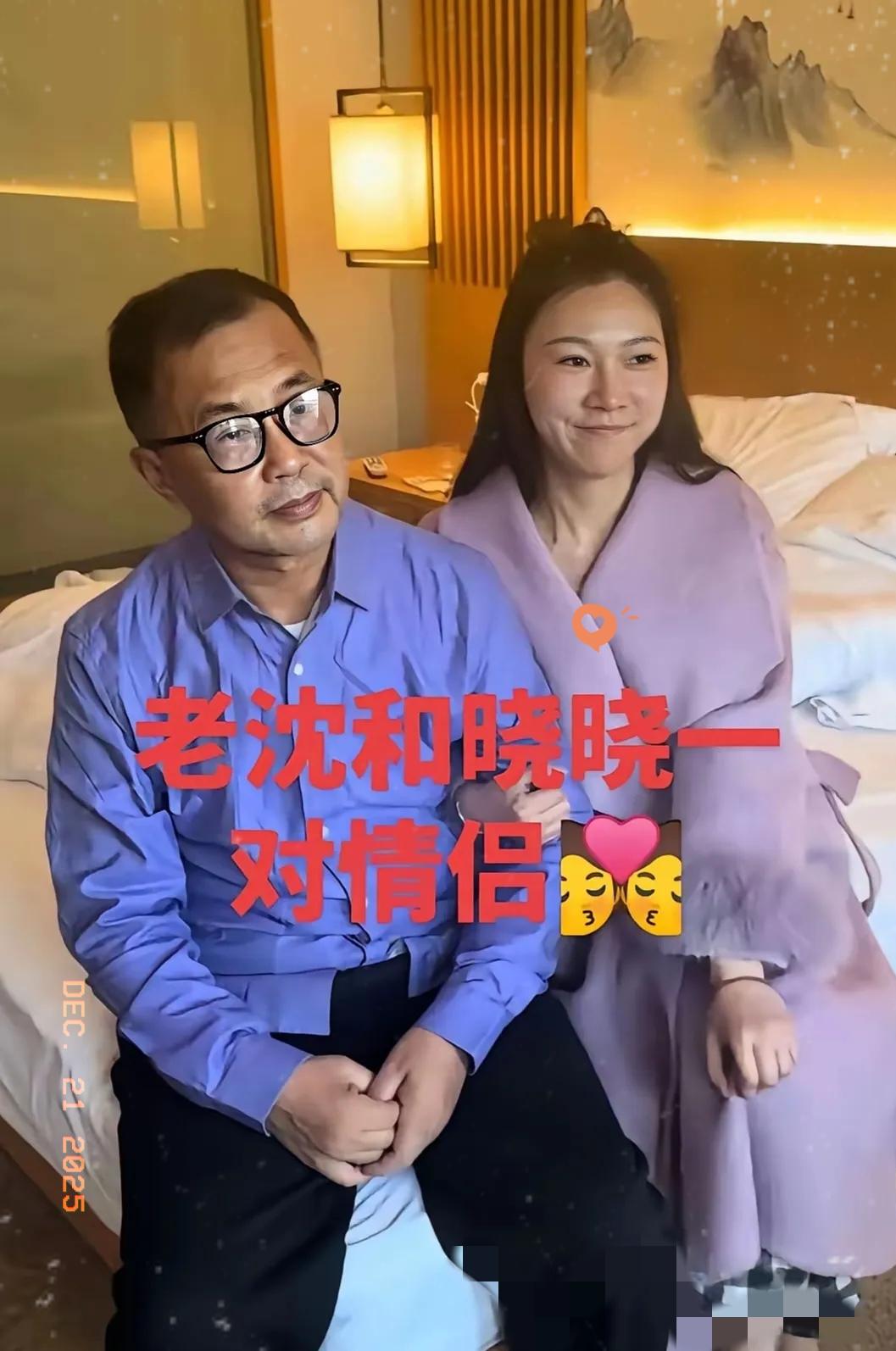 沈巍终究没有经受住考验，拜倒在了晓晓的的石榴裙下。沈巍跟晓晓一起入住五星级酒店