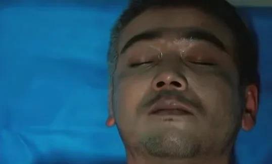 《以法之名》万海死了，死在了天亮之前。万海太惨了，万海从第一集就开始坐牢，万潮