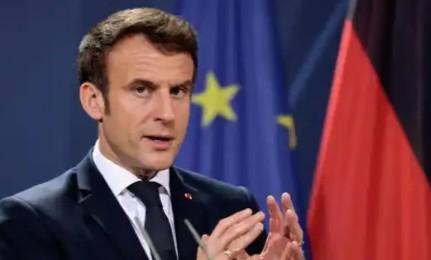 欧盟对中国的贸易逆差在2024年超过了3000亿欧元，马克龙称，若不投资将加税