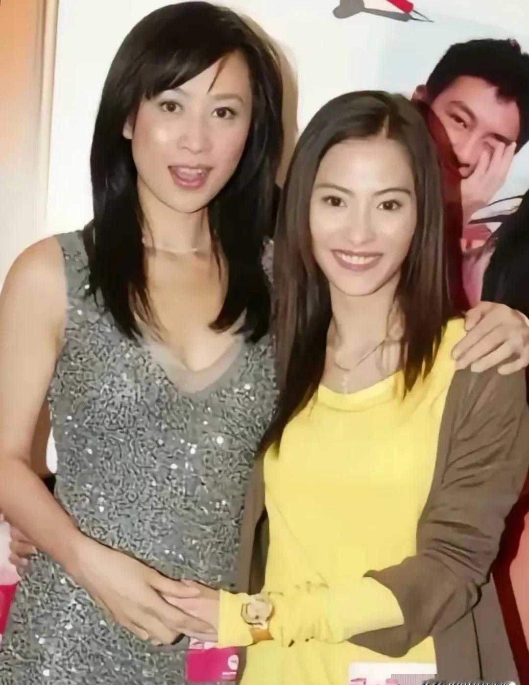 刘嘉玲站那儿，不用动，镜头就自动聚焦。不是她抢C位，是别人一靠近，自动变背景。