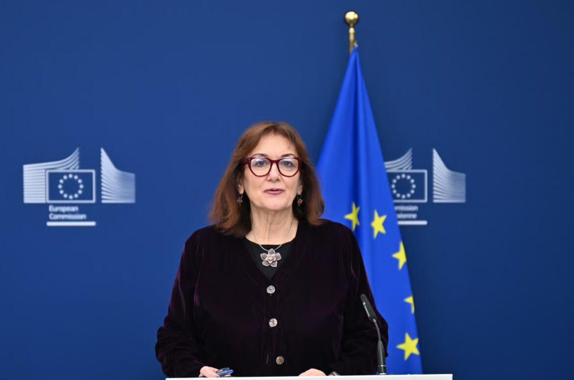 法国国际广播电台今天（2月20日）报道：“法国：欧盟委员会‘本不该出席’特朗普的