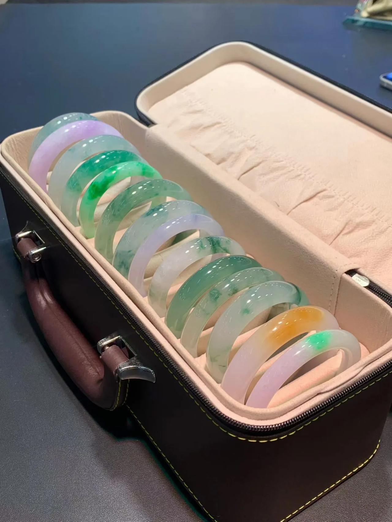 什么样的翡翠才是好翡翠?千万别信！商家玄学吹嘘“缘分到了，就是好翡翠”，那是让