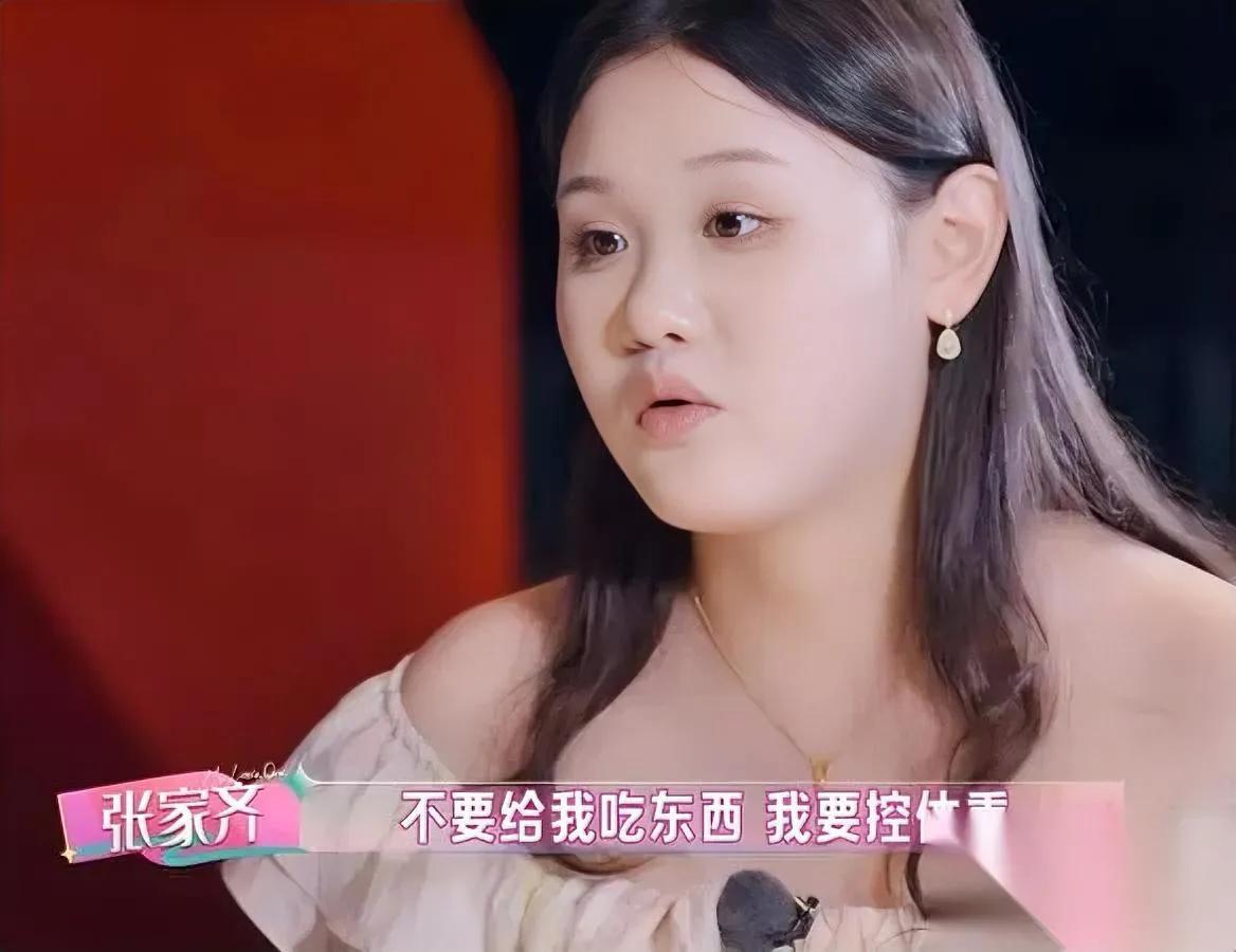 张家齐最近太憋屈亲妈比教练还凶你敢信这是亲妈能干出来的事？之前她训练