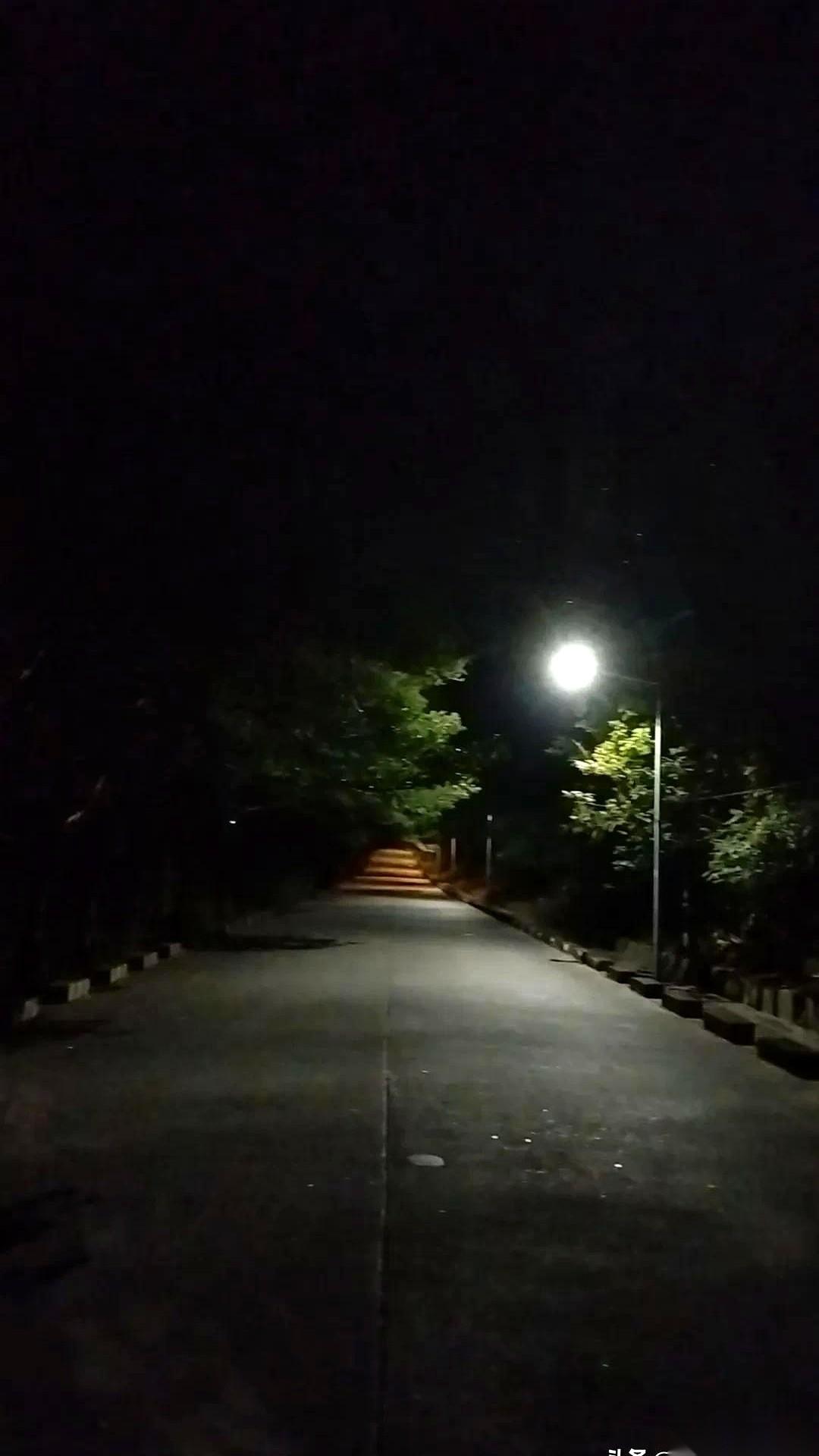 昨天的药，没吃。今天才想起来补上。我在想，能不能省着点吃，隔一天吃一次？以前