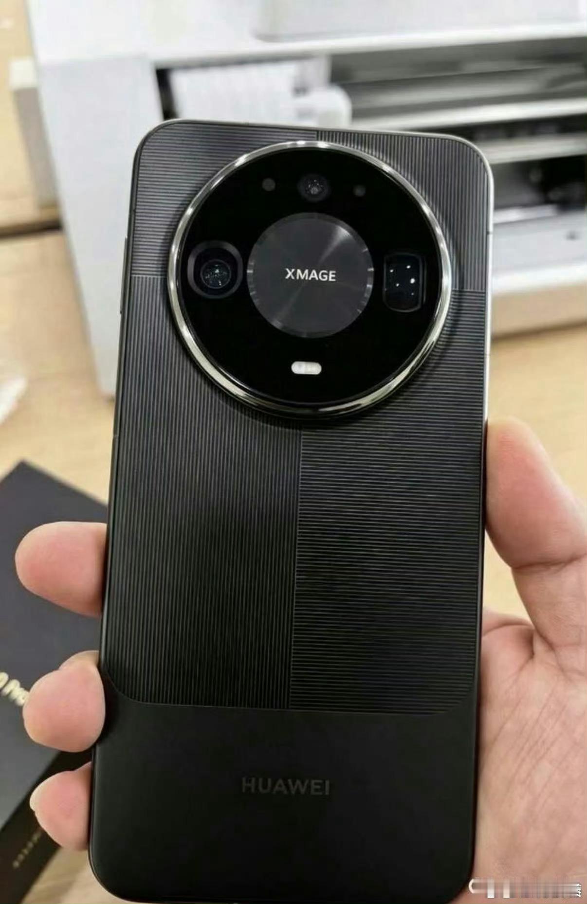 华为Mate90发布会时间存疑华为Mate90系列这次属于是全系列曝光了，大家最