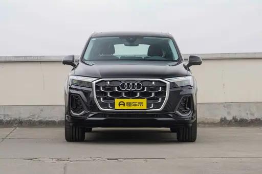 2026款奥迪Q7正式上市，指导价60.98万起，共推出多款配置车型，包括2.0