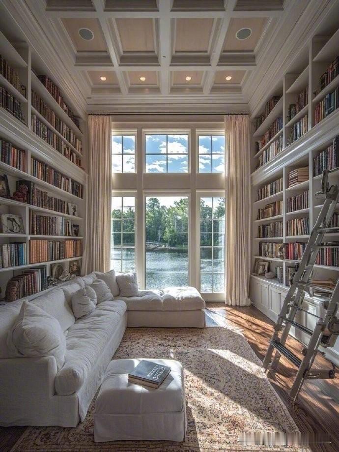 国内楼市能那么硬气，靠的还是新房房价没怎么跌。现在网上说房价跌回2017年、2