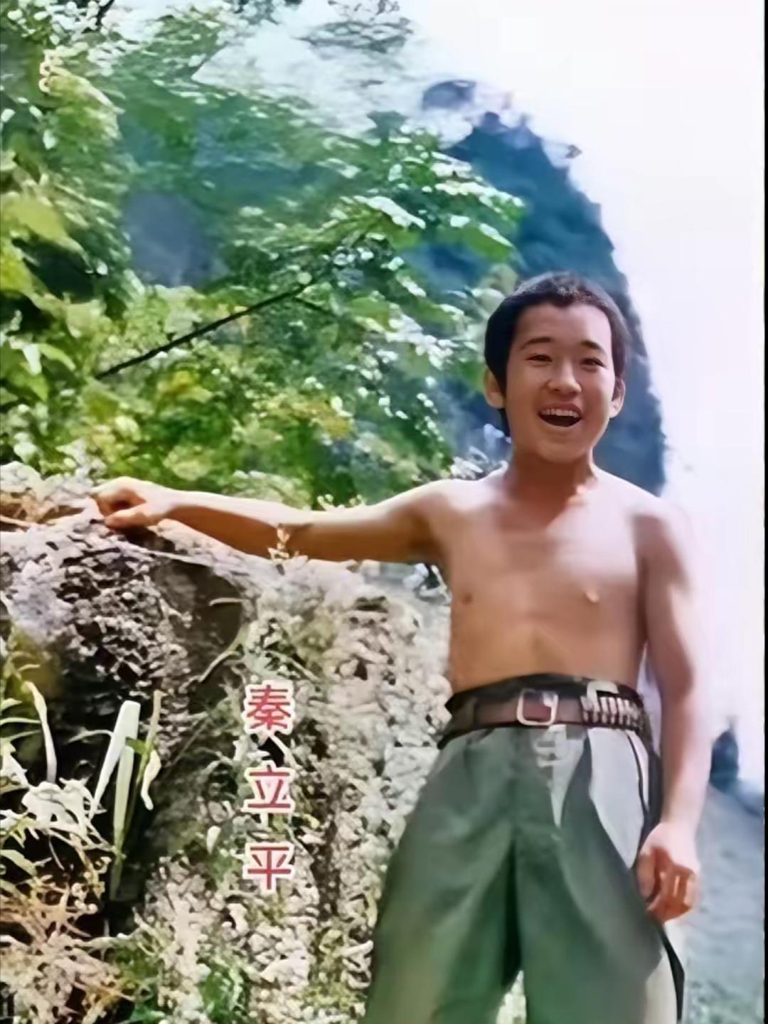 他名叫秦立平，甘肃省兰州市人，16岁随21军61师赴云南八里河东山参加轮战，是战