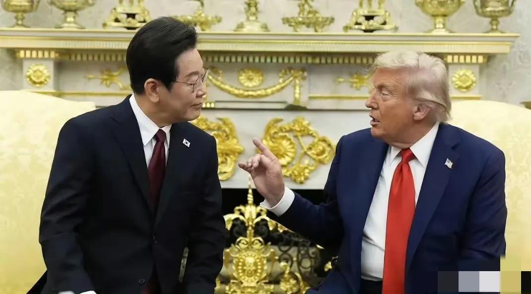 李在明想来中国捞好处，又想帮助美国遏制中国。近日，李在明在华盛顿智库战略与国