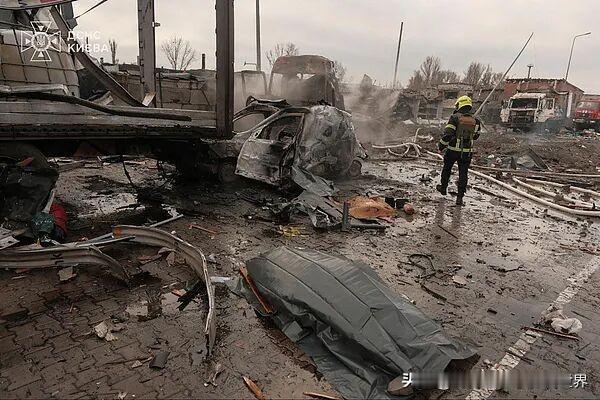 俄乌现在是都拒绝了，俄罗斯拒绝任何让步，乌克兰则拒绝领土被占。我发现美国又白忙活