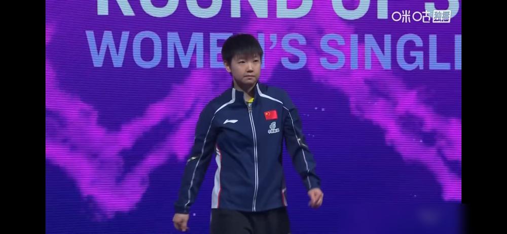 孙颖莎领先6：1被追到11平？教练这招才真正让人脊背发凉！第二局你亲眼看着