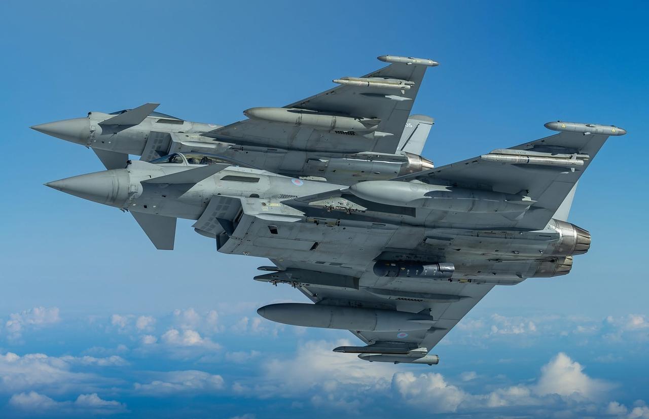 英国皇家空军（RAF）台风空对空摄影好图Photocredit:RAF​
