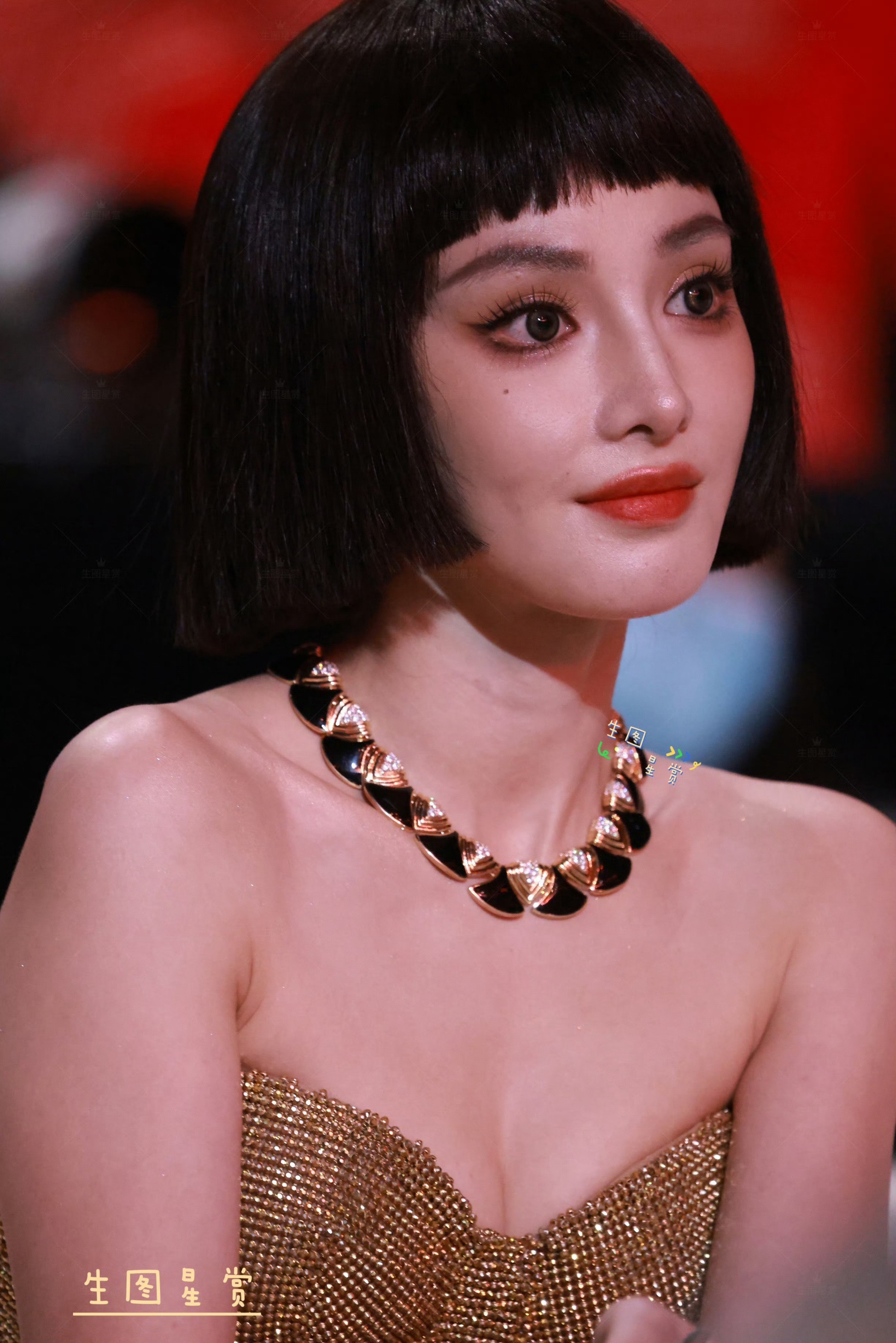 彭小苒国剧盛典内场坐席生图，身材太绝了