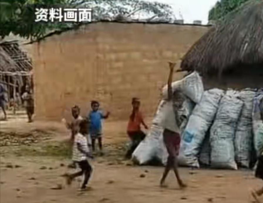 乌干达亲子鉴定98%非亲生：真相撕开的，不只是家庭的伤疤坎帕拉的街头，亲子