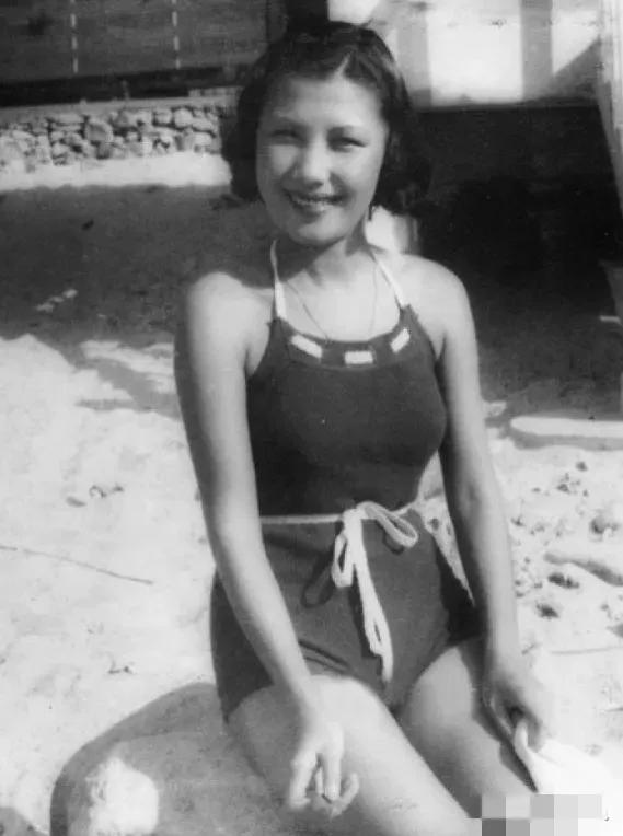 1935年，孙中山的儿子紧紧抱住一个嫁做人妻、且生过3个孩子的女人：“你以后就跟