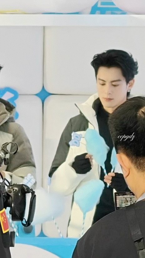 好可爱哦🥹王鹤棣​​​