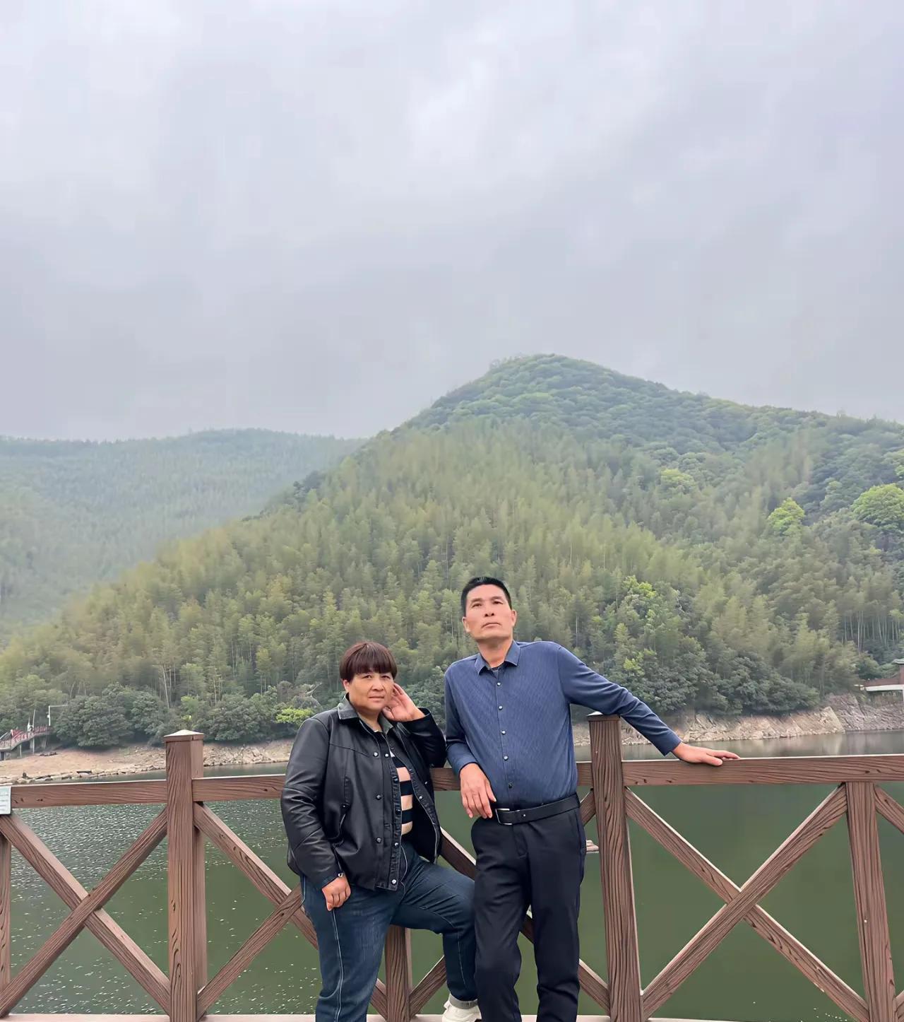 什么样的婚姻才长久？我有一个同事，两口子经常干仗。20多岁就一直吵架，吵到50