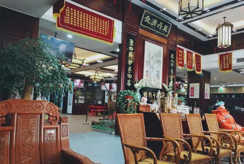 现在家长对孩子找对象貌似没有太多的干预，只要孩子愿意就行。朋友家亲戚的闺女，今
