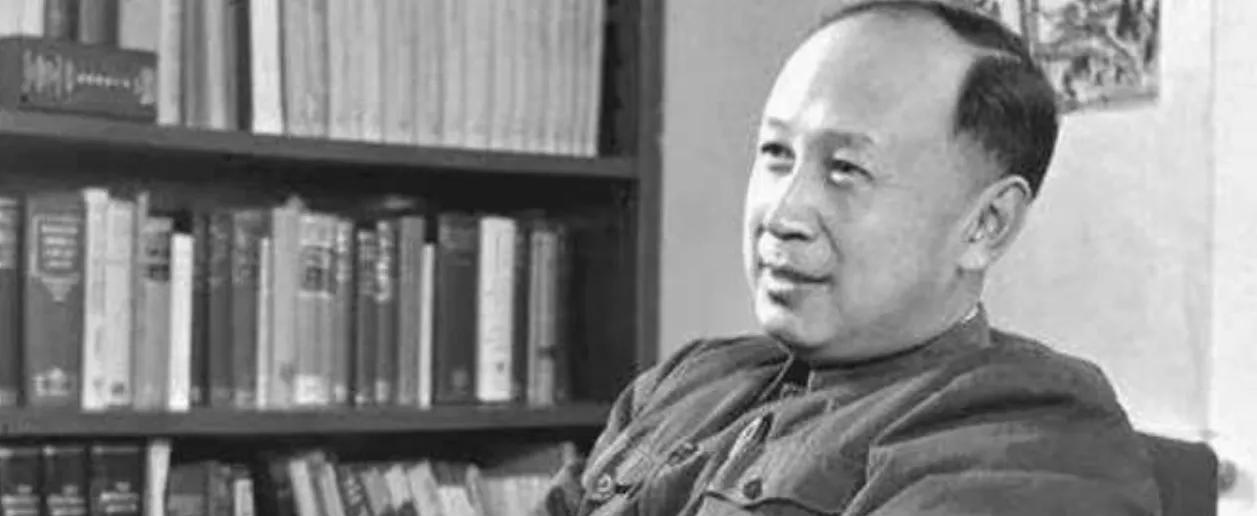 1964年，新疆一个年轻人读完钱学森的论文，立刻给他写了封信。没想到同事们却嘲笑