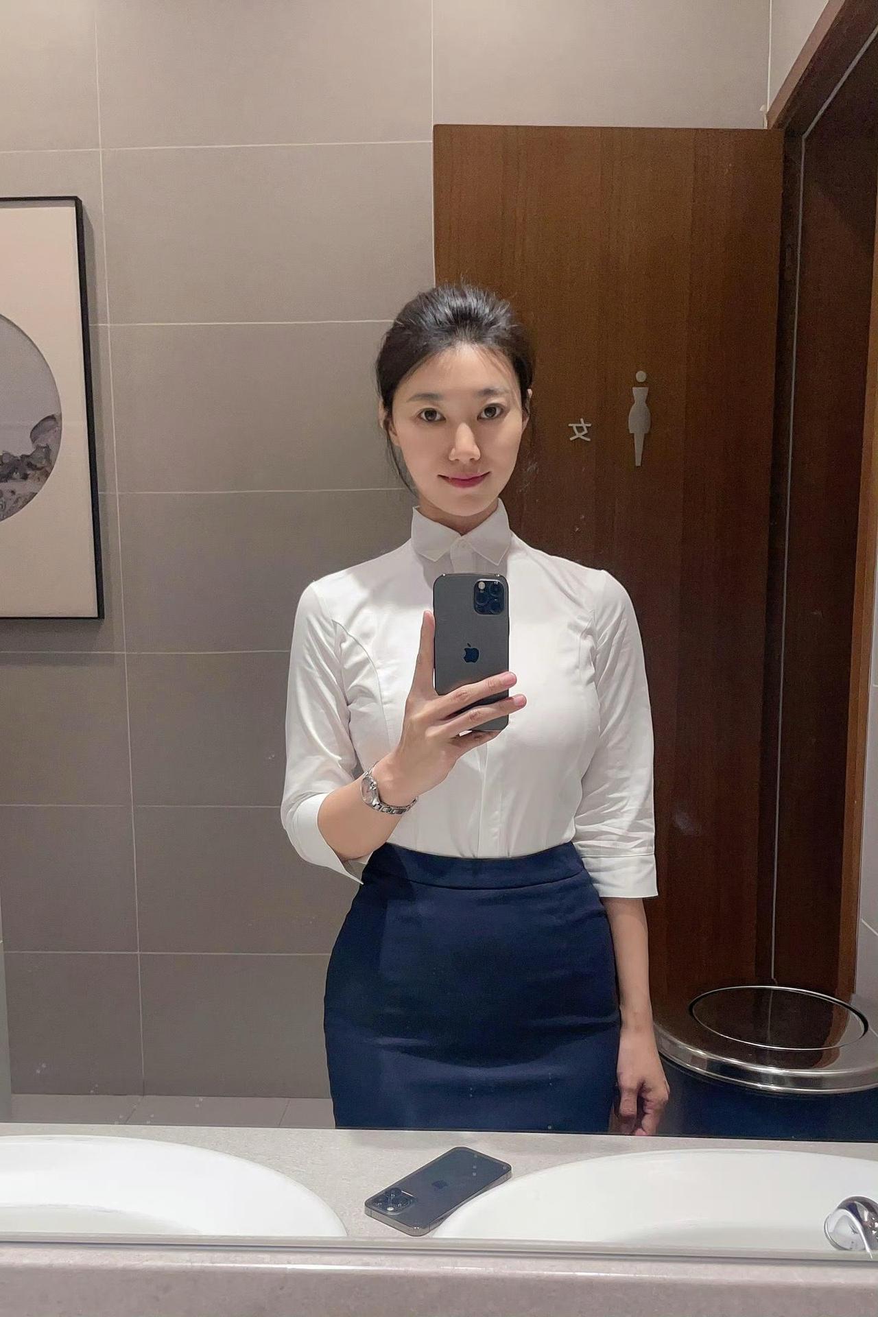 努力工作吧毕竟老板给的比老公多