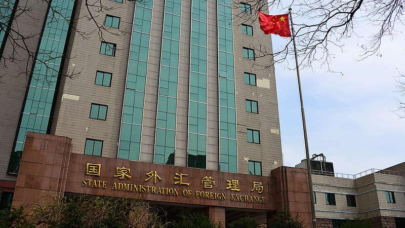 去年中国外贸顺差攀升至1.2万亿美元，这是全球各国历年单年创下的最高顺差规模，说