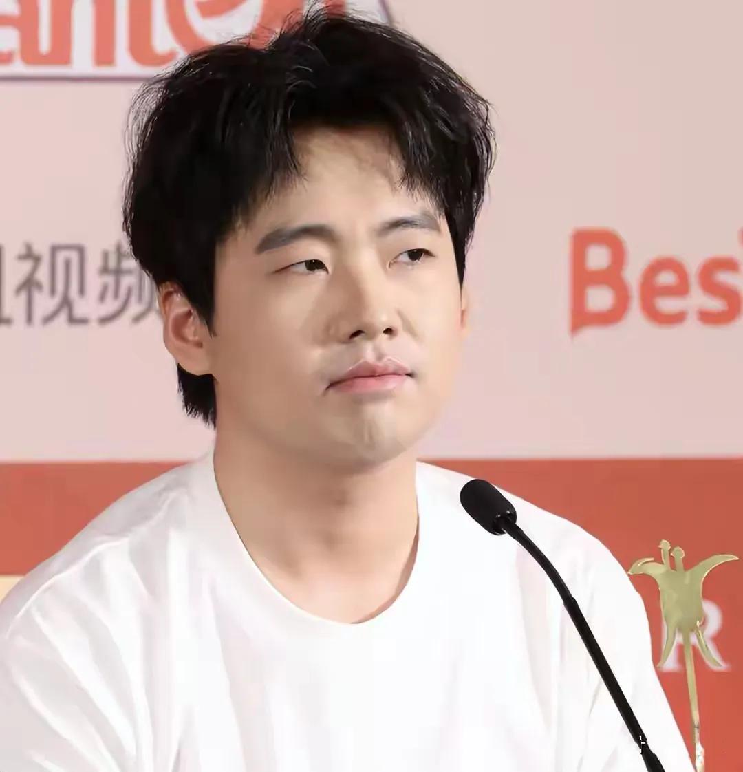 郭麒麟与德云社背后的风云：继母王惠的算盘与郭麒麟的破局郭麒麟成长之路坎坷，儿