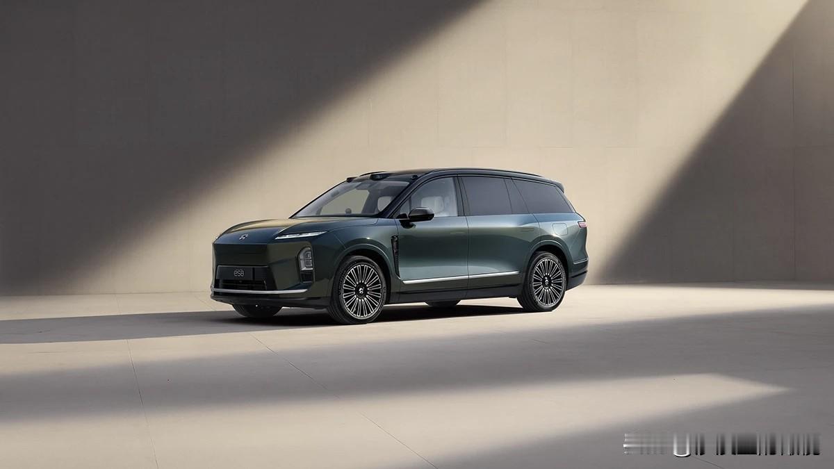 26年SUV怎么买？记住这个黄金排序蔚来E8杀疯了！上个月以2.2万辆疯狂销量